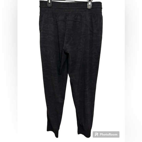 Athleta Camden Printed Jogger Pant Black Moire Style 486205 Size 12 - Picture 3 of 6